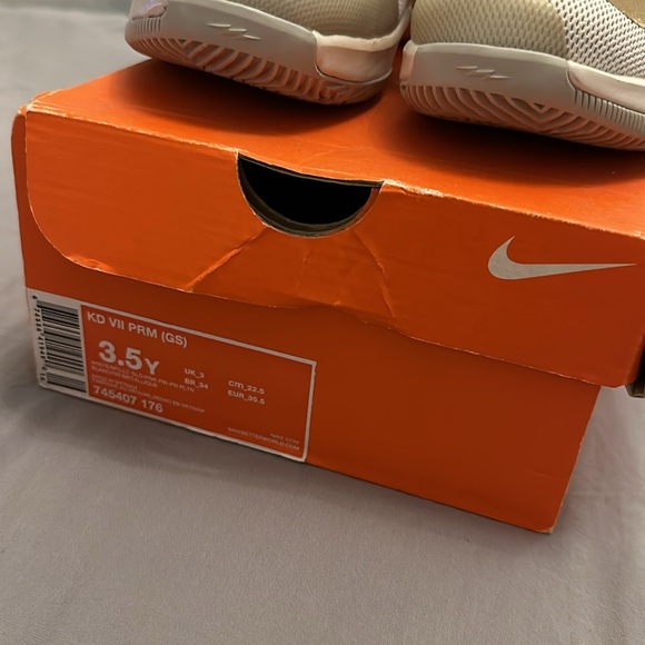 Nike KD 7 Aunt Pearl Size 3.5Y ( Size 5 Women) New with Box - Picture 4 of 5
